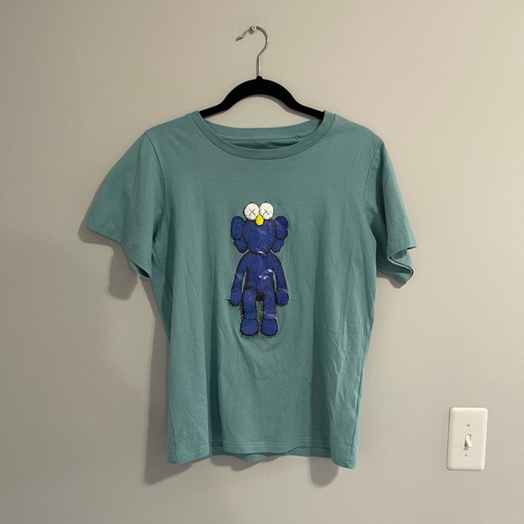 KAWS X Uniqlo Men's Size M Blue BFF - Picture 1 of 6